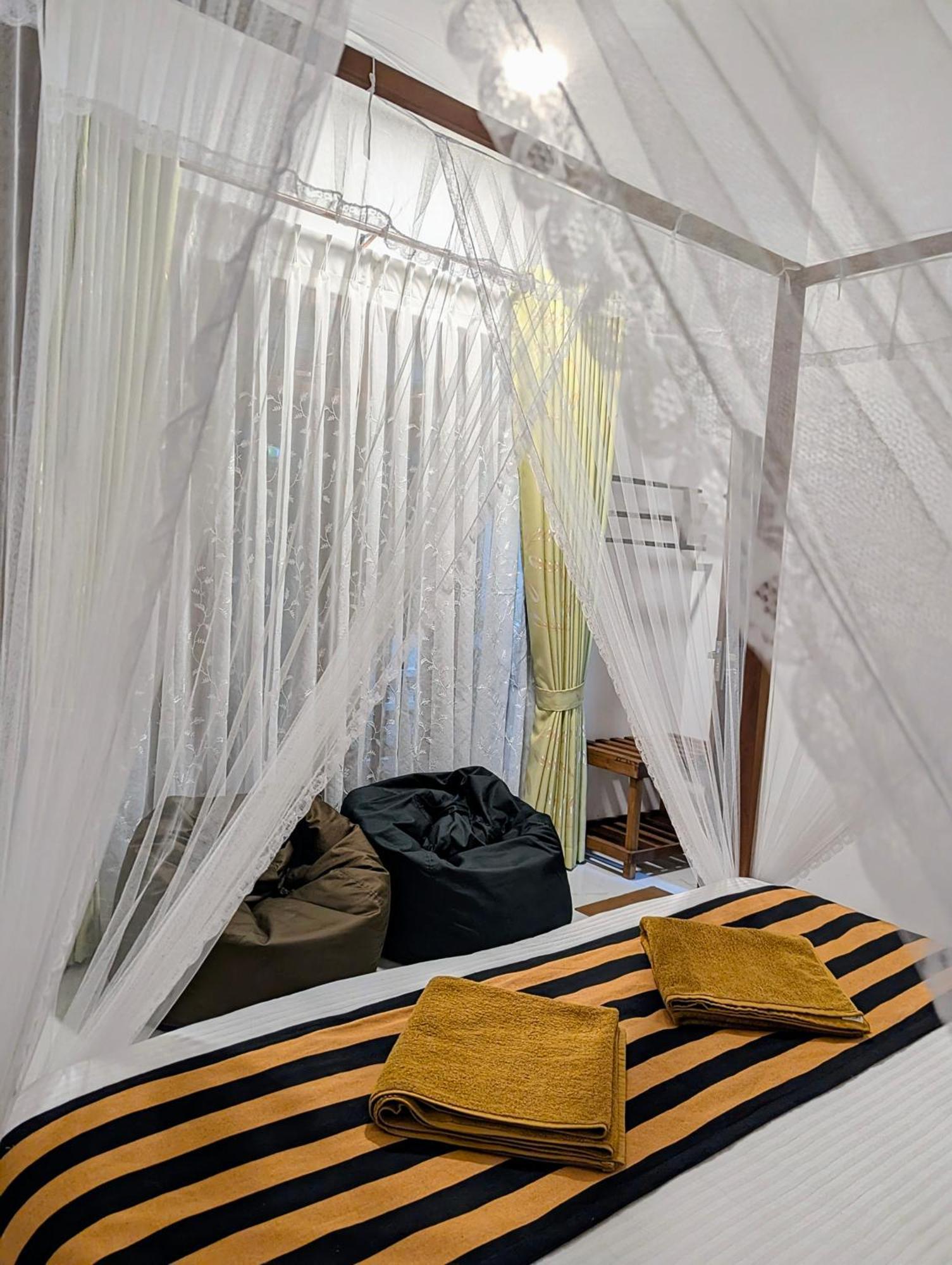 Rich Grove Inn Ella Zewnętrze zdjęcie