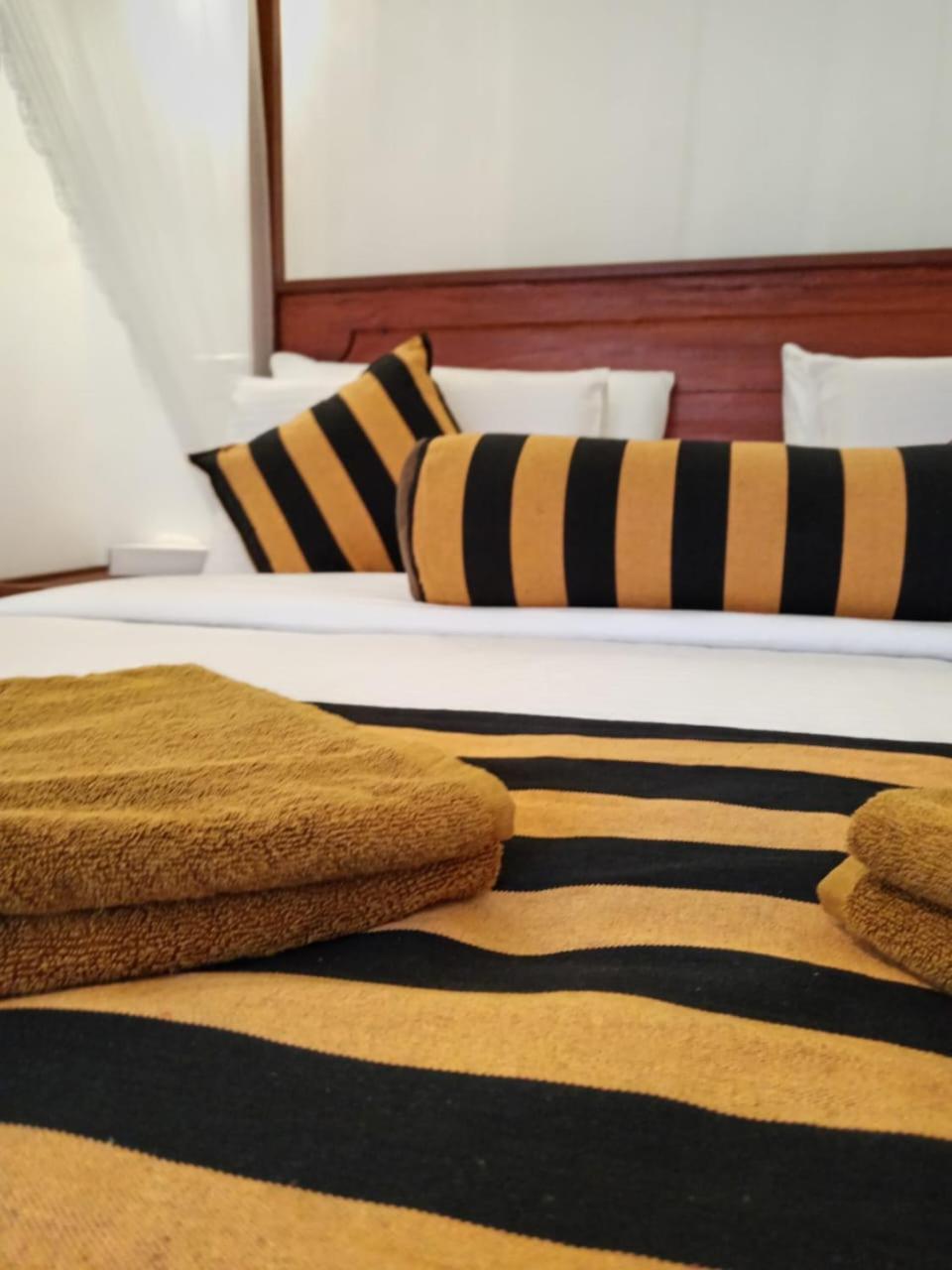 Rich Grove Inn Ella Zewnętrze zdjęcie
