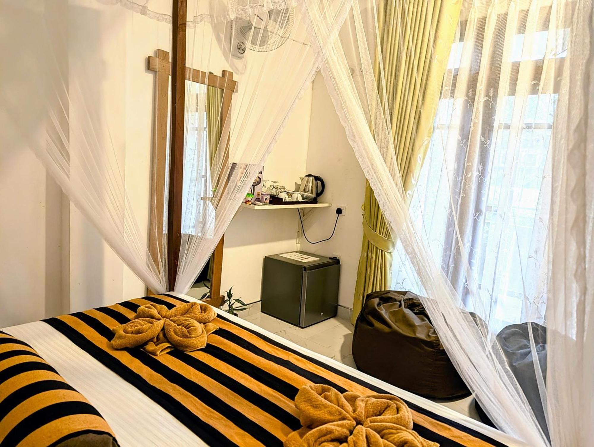 Rich Grove Inn Ella Zewnętrze zdjęcie