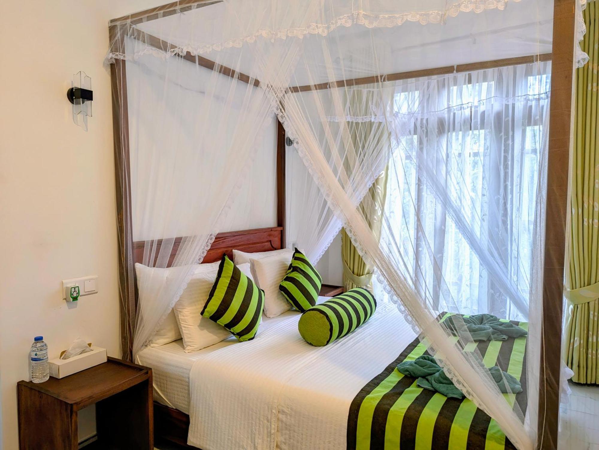 Rich Grove Inn Ella Zewnętrze zdjęcie